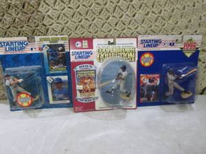 lot 38 image: (RMDR) Lot of 3 Starting Lineup Col...