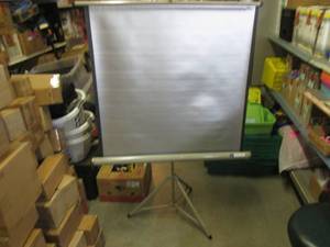 lot 114 image: (RMBC) Vintage Sears Projection Scr...