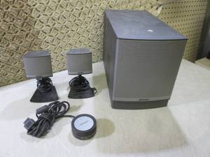 lot 116 image: (D-2) Bose Speakers...