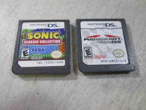 lot 140 image: (CNTR) 2 Nintendo DS Games...