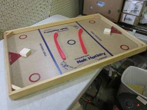 lot 150 image: (RMT) Carrom Champion Nok Hockey Bo...