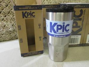 lot 162 image: (RM1) Lot of 6 - 20 ounce K Pic Dou...