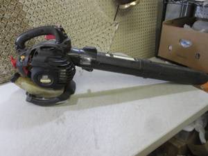 lot 253 image: (CLR) Craftsman Leaf Blower with Mi...