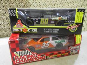 lot 258 image: (CSB) 2 Racing Champions Nascar Die...