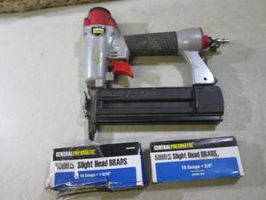 lot 260 image: (CSB) Brad Nailer with 2 Boxes of B...