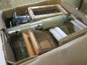 lot 295 image: (EW3) Assorted Bird Feeders...