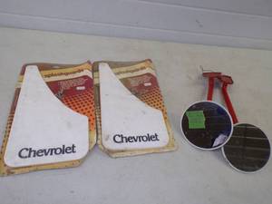lot 43 image: Mirrors for 1968 Chevy Pickup with mud flaps