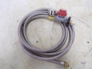 lot 62 image: 12 Propane Hose with Regulator and Gauge