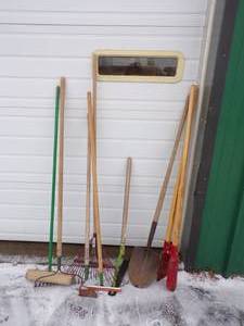 lot 74 image: Brooms shovels and Post hole Digger