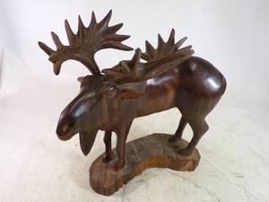 lot 105 image: Large Vintage Carved Moose