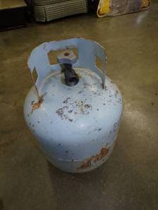 lot 108 image: 20# Propane Tank