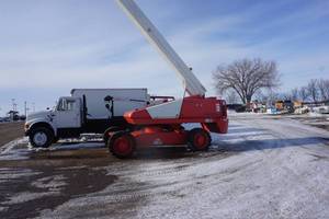 lot 4 image: 2008 Snorkel Model TB80 4 x 4 Rough Terrain Boom Lift