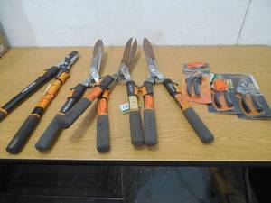 Assorted Fiskars Tool Lot