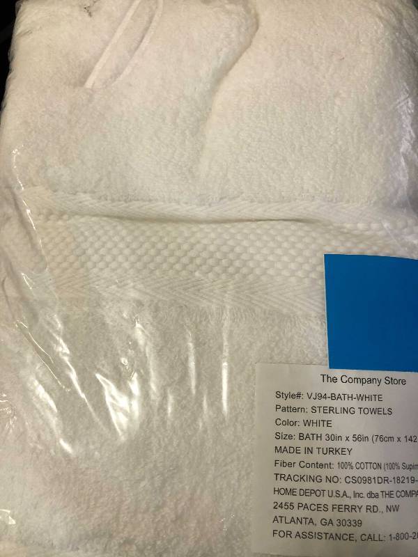 lot 26 image: Legends Sterling White Solid Supima Cotton Bath Towel (1), VJ94-BATH-WHITE, NEW