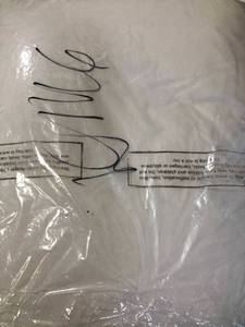 lot 4 image: Best Medium Down Standard Pillow(1), PP34-STD-WHITE, NEW
