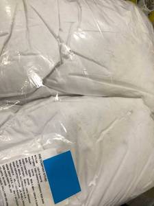 lot 7 image: Organic Medium Warmth White Queen Down Comforter, C2V7-Q-WHITE, NEW