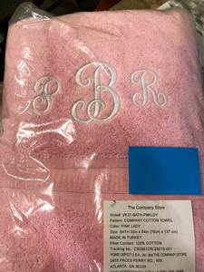 lot 9 image: Cotton Pink Lady Solid Turkish Cotton Bath Towel (1), VK37-BATH-PNKLDY, NEW