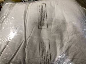 lot 15 image: Best Firm Down Standard Pillow (1), PP35-STD-WHITE. NEW
