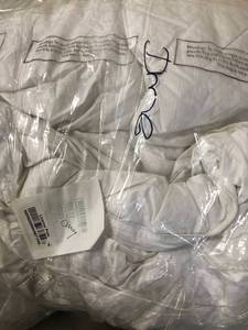 lot 54 image: Luxury Royal Baffled Medium Warmth White King Goose Down Comforter, C2T4-K-WHITE, NEW