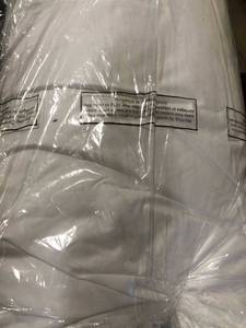 lot 73 image: LoftAIRE Hypoallergenic Medium Down Alternative King Pillow (1), PP81-K-WHITE, NEW