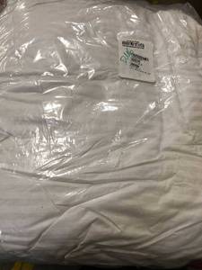 lot 84 image: Legends Luxury Baffled Damask Medium Warmth White King Goose Down Comforter, C2T1-K-WHITE, NEW