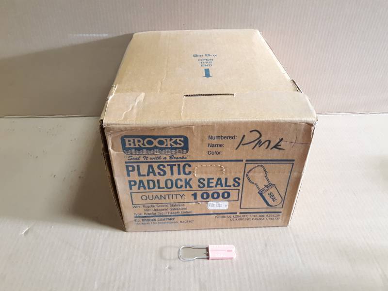 Case of 1000 Brooks Plastic Padlock Seals - Pink