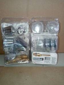 lot 18 image: Tub Shower Rebuild Kit for Price Pfister Windsor Faucets by DANCO-set of 2 - open box