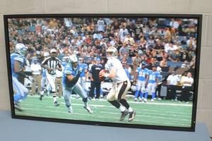 lot 60 image: 52 Professional Grade Large Screen HD  Display  Monitor - NEC Model LCD5220