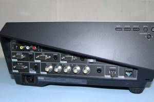 lot 102 image: Sony VPL-FX41 XGA Large Venue HD 1080p 5200-Lumens 3LCD Projector w HDMI Input