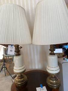 lot 17 image: Pair of Tall Vintage Table Lamps