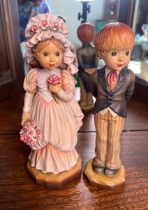 lot 24 image: Pair of ANRI Sarah Kay Bride & Groom Numbered Wood Carvings