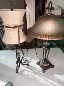 lot 37 image: Pair of Elegant Table Lamps