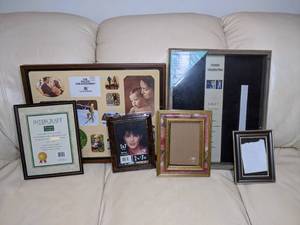 lot 528 image: Lot of Six Picture Frames