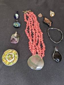 lot 112 image: Blown Glass Pendants & Natural Stone Jewelry