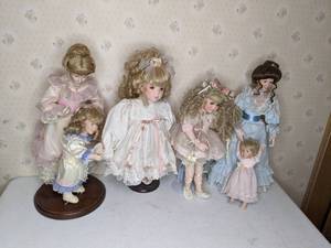 lot 135 image: Vintage Porcelain Dolls Sandra Kuck, Seymour Mann, others