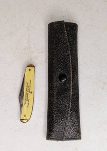 lot 148 image: Vintage Pocket Knife & Razor Kit