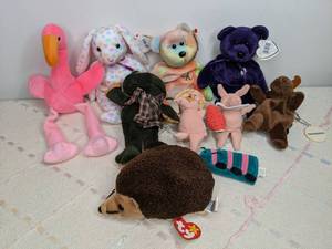 lot 580 image: Assorted Beanie Babies & Small Plush Animals