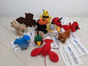 lot 581 image: Lot of Three Rivers Park District Animal Keychains