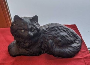 lot 315 image: Cast Iron Black Cat Doorstop