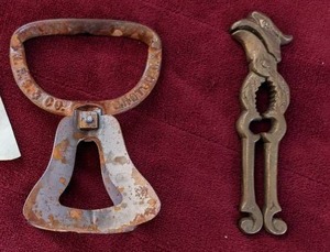 lot 207 image: Antique Nut Cracker & Bell Pepper Cutter