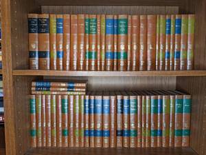 lot 583 image: Vintage 1952 Britannica Great Books of the Western World Complete Set