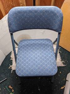 lot 422 image: Four Vintage Samsonite Metal Folding Chairs