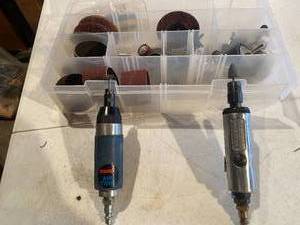 lot 371 image: Pair of Air Tools and Accessories