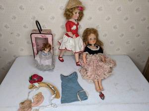 lot 161 image: Vintage 1950s Dolls w Accessories