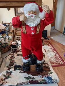 lot 283 image: Dancing Santa & Table Runner