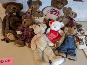 lot 64 image: Nine Stuffed Teddy Bears & Table Runner