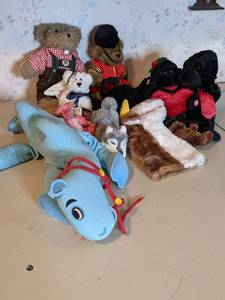 lot 68 image: Stuffed Animal Starter Pack