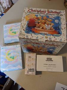 lot 79 image: Cherished Teddies, Dept. 56 & Precious Beginnings Collectibles