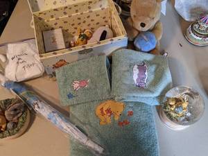 lot 87 image: Lot of Winnie the Pooh Items