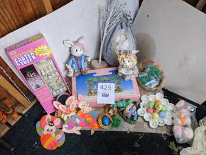 lot 429 image: Easter Decor Galore